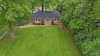 350 Barnett Dr, Edwardsville, IL 62025