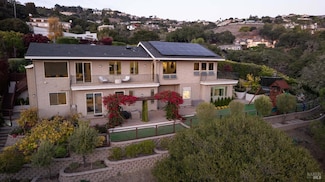 79 Round Hill Rd, Belvedere Tiburon, CA 94920