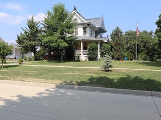 303 N Walnut St, Wenona, IL 61377