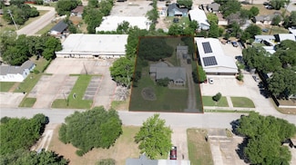 408 Oak St, Bryan, TX 77801