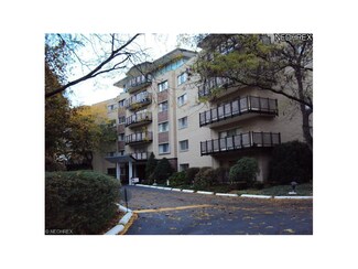 255 N Portage Path Unit 303, Akron, OH 44303
