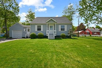 34 Maryland Ave, Fitchburg, MA 01420