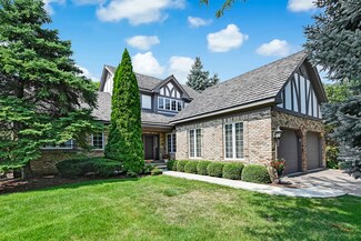 42 Durham Ct, Burr Ridge, IL 60527