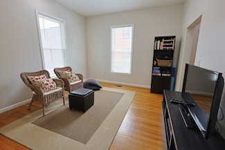 32 Channing St Unit 2, Newton, MA 02458