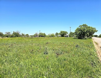 849 S Gray St, Pampa, TX 79065