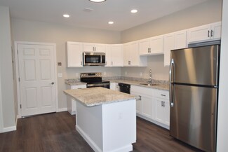 217 Rockingham Rd Unit 305, Londonderry, NH 03053