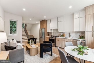 1040 S Randolph St, Philadelphia, PA 19147