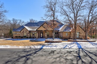 2325 Crestwood Dr, Jones, OK 73049