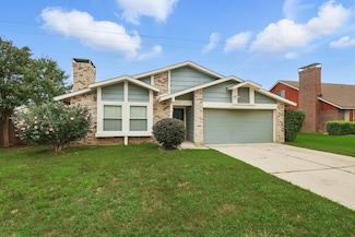 3217 Redwood St, Bedford, TX 76021