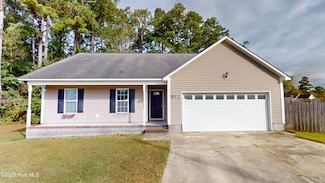 202 Wagon Ct, Richlands, NC 28574