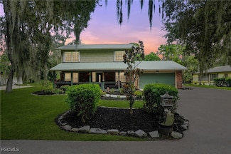 2216 River Oak Ln, Fort Myers, FL 33905