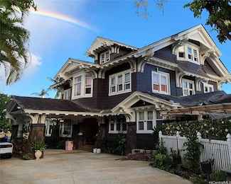 2001 Vancouver Dr, Honolulu, HI 96822