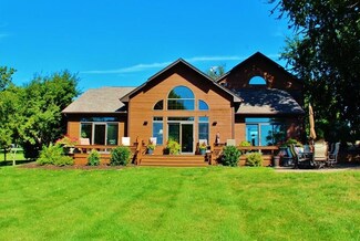 4755 Panorama Dr, Panora, IA 50216