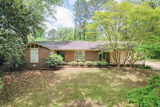 2207 Hickory Rd, Corinth, MS 38834