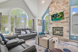 822 Trafalgar Rd, Tobyhanna, PA 18466