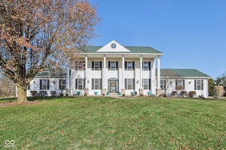 6818 W Willow Grove Dr, New Palestine, IN 46163