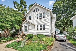 11 Spring Valley Rd, West Roxbury, MA 02132