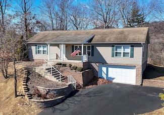 348 Ashland Dr, Ridgeley, WV 26753
