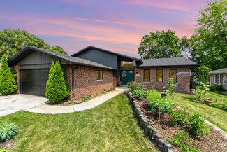 18319 Sailor Ln, Lansing, IL 60438