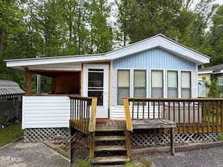 5355 E East Pkwy, Cosby, TN 37722