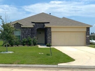 1435 Alice Dr, Beaumont, TX 77705