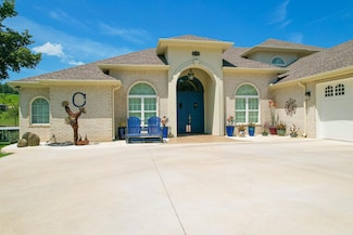 59897 E 333 Rd, Grove, OK 74344