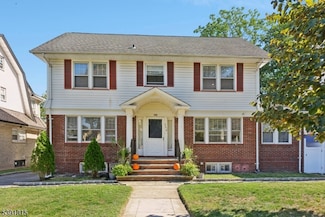 356 N Arlington Ave, East Orange, NJ 07017