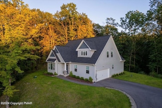 304 Reagan Dr, East Stroudsburg, PA 18301