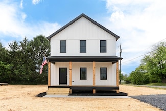 80 Antrim Rd, Fishersville, VA 22939
