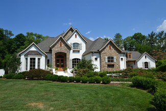 2008 Stonehurst Dr, Nashville, TN 37215