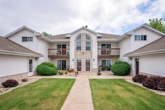 6145 S Creekside Dr Unit 6, Cudahy, WI 53110