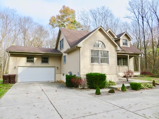44947 Willis Rd, Belleville, MI 48111