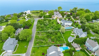 1760 Mccann Ln, Greenport West, NY 11944