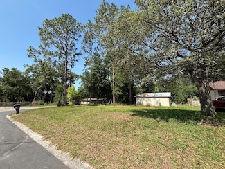 1215 E Bucknell Ave, Inverness, FL 34450