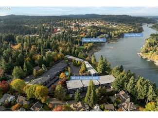 200 Burnham Rd Unit 200, Lake Oswego, OR 97034