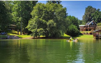 8 & 9 E Lake View Dr, Hayesville, NC 28904