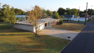 7923 Bayside Blvd, Beach City, TX 77523