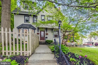 239 Cherry Ln, Havertown, PA 19083
