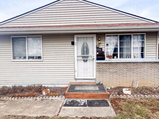 1146 Lawrence Dr, Columbus, OH 43207