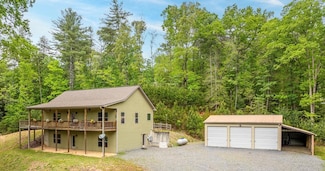 102 Waleska Ln, Ellijay, GA 30540