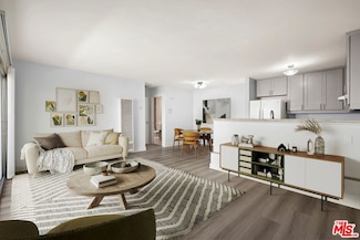 18530 Hatteras St Unit 115, Tarzana, CA 91356