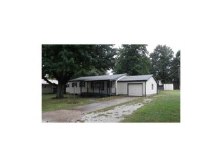 1307 Franklin St, Sarcoxie, MO 64862