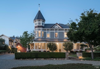 400 Meadowood Ln, Saint Helena, CA 94574