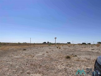01 Cumbres Dr, Roswell, NM 88201