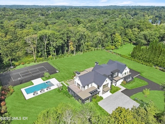 22 Dairy Rd, Greenwich, CT 06830