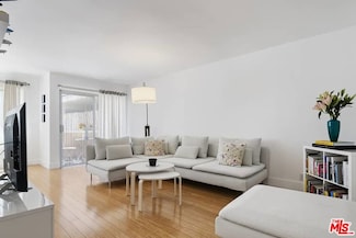 525 N Sycamore Ave Unit 310, Los Angeles, CA 90036