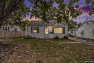 945 33rd St SW, Wyoming, MI 49509