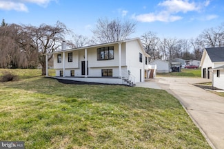 4 Keeney Sunset Dr, Shrewsbury, PA 17361