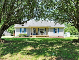 3856 Hearthstone Dr, Chapel Hill, TN 37034