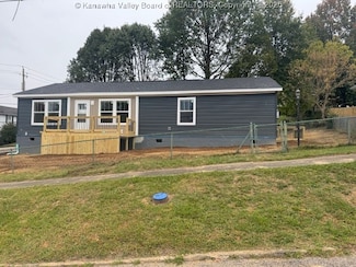 904 Greendale Dr, Charleston, WV 25302